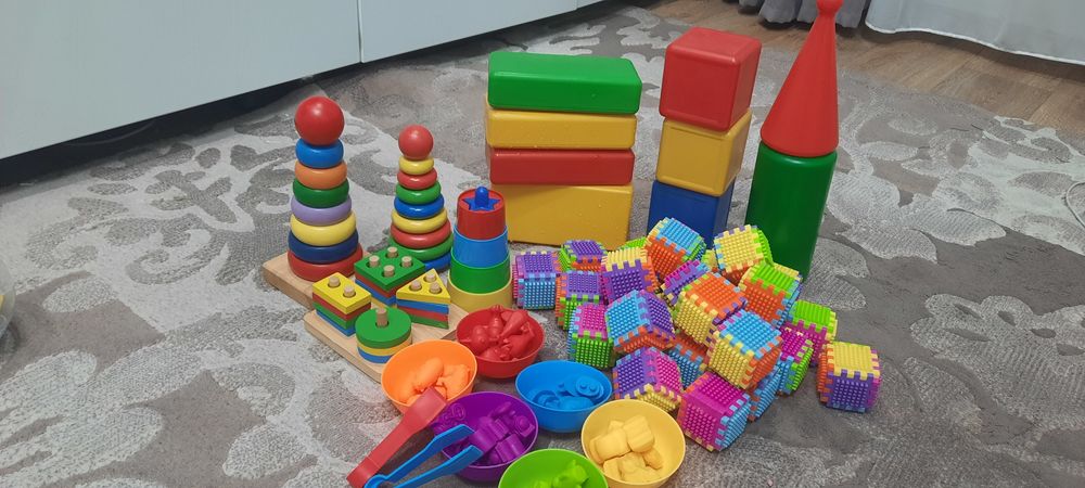 Игрушки для малышей