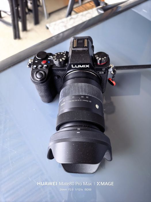 Panasonic Lumix S5 + Sigma 28-70 DG 2.8 + Lumix 50mm 1.8