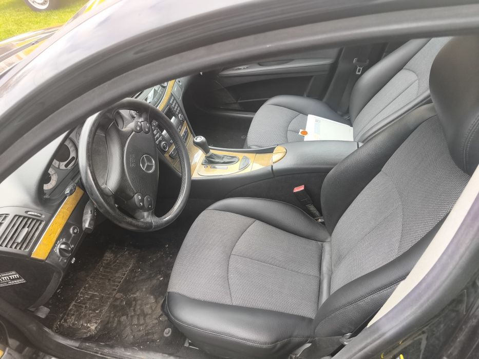 Mercedes E 220  W211  170cp