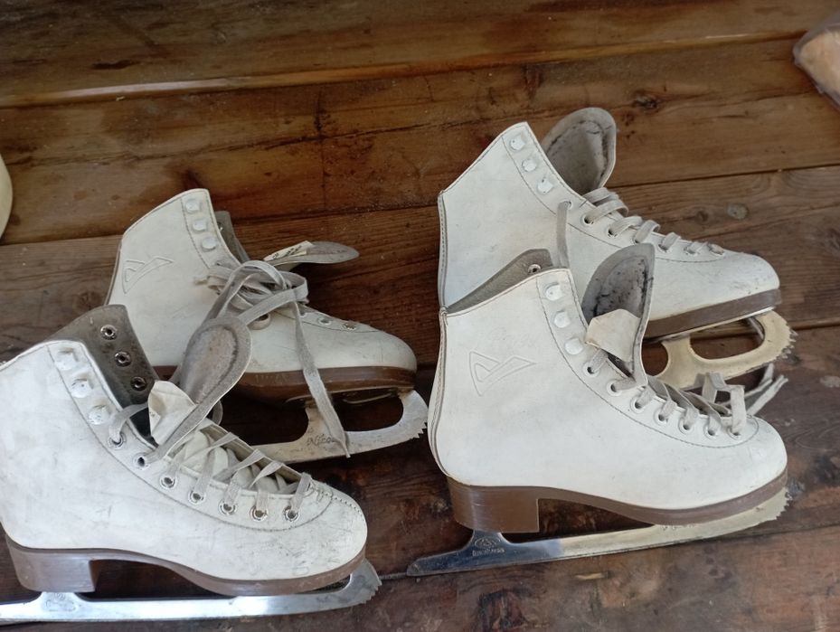 Коньки для девочек фигурное катанье.Б/у