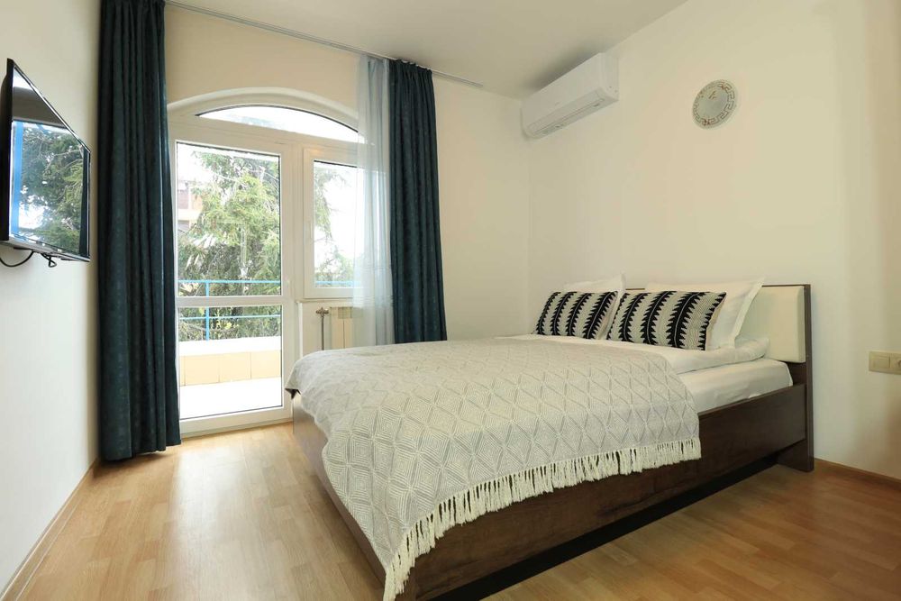 Дава се под наем Къща в Варна, м-т Св. Никола - 500 кв.м за 2992.17 € - Снимка #12