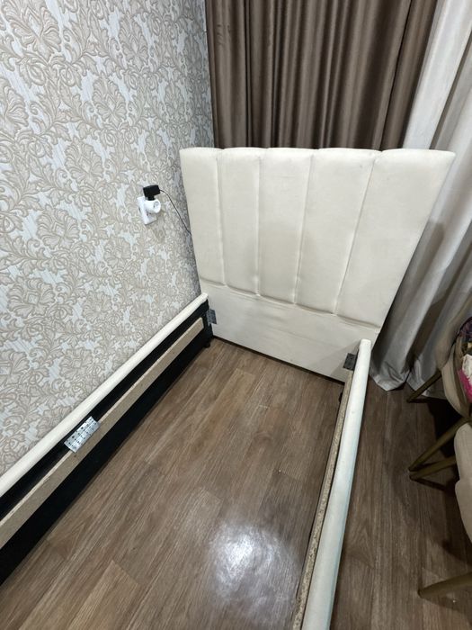 Продам кровать 90*200