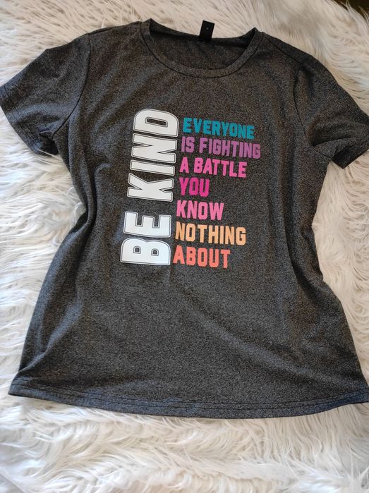 Тениска М размер