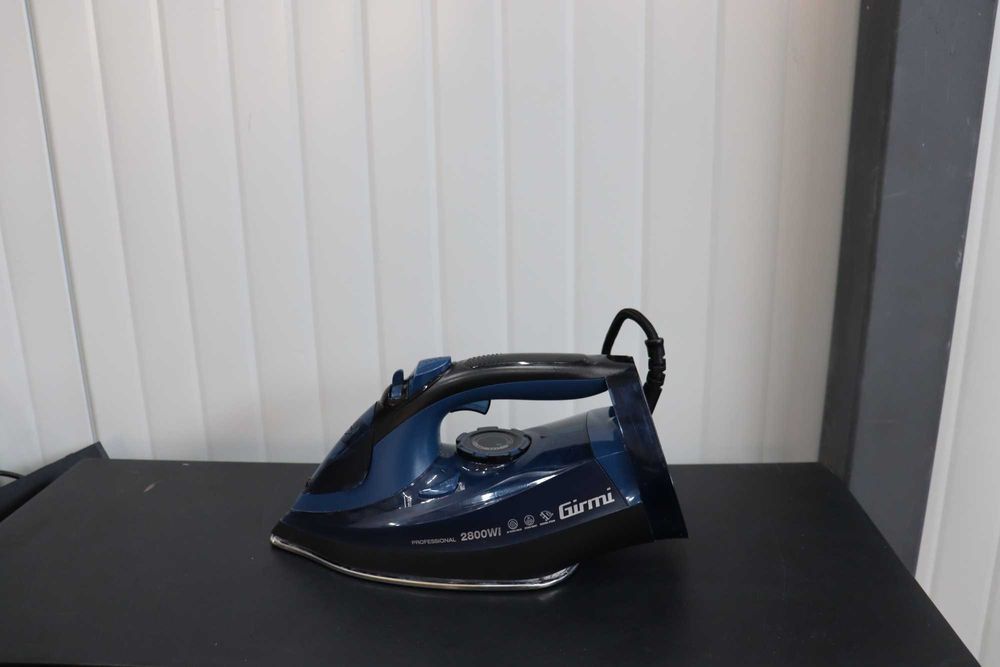 Ютия ST62, 2800W, гладеща плоча от неръждаема стомана, Girmi