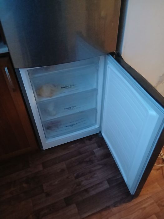 Холодильник сатылады