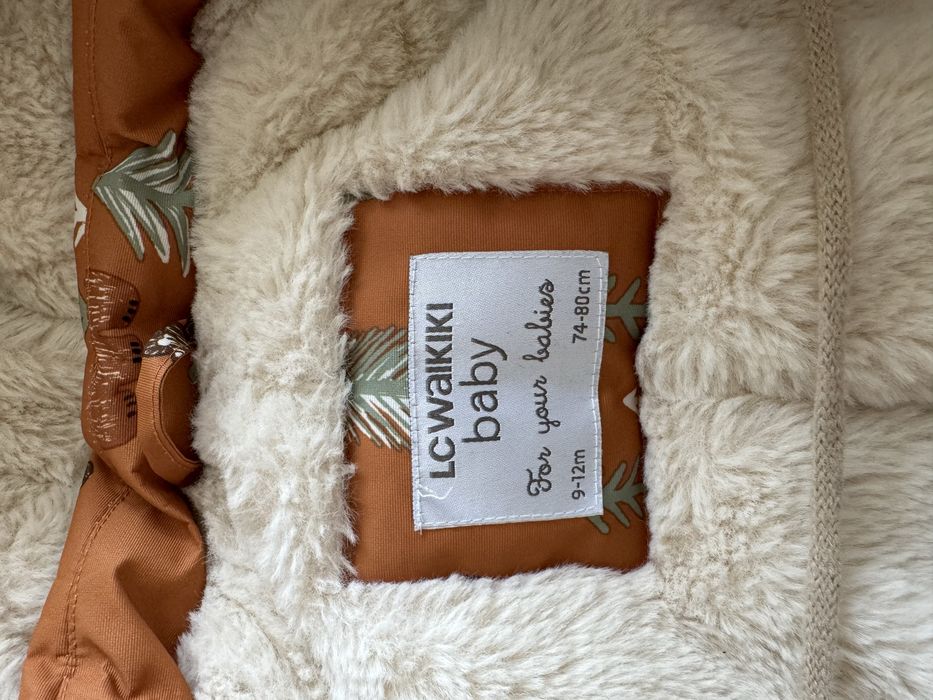 Combinezon LcWaikiki impermeabil antivant  74-80vm