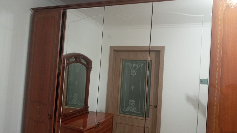 Спальный гарнитур