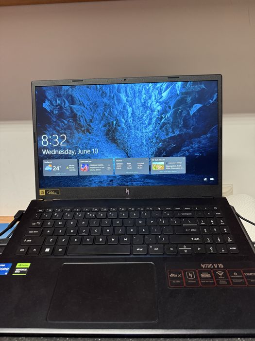 Laptop acer  v15