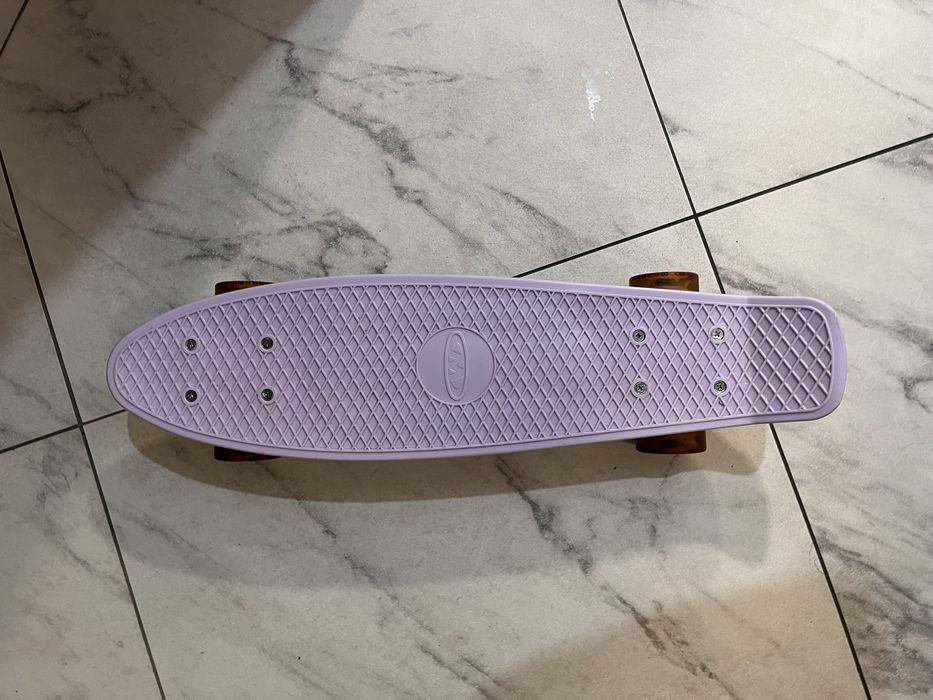 Момичешки пениборд със светещи колела