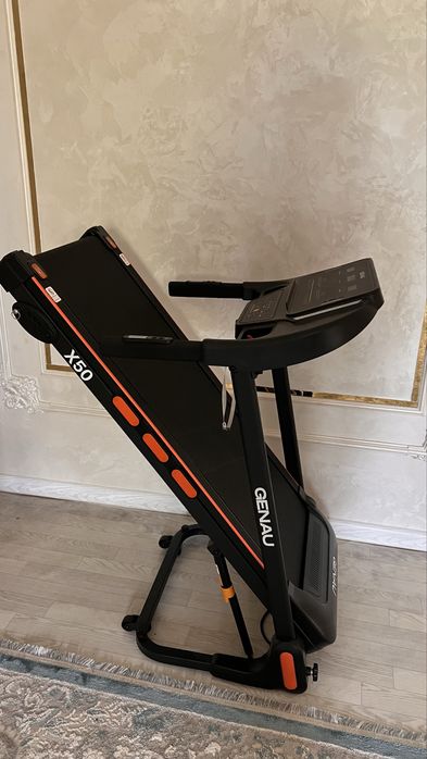 Беговая дорожка Genaux50