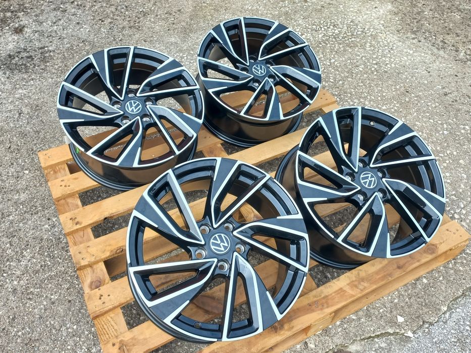 17"5x112 Vw Seat Škoda 7.5j et40 Golf Gti GTD Passat Leon Superb Octavia Чисто Нови.