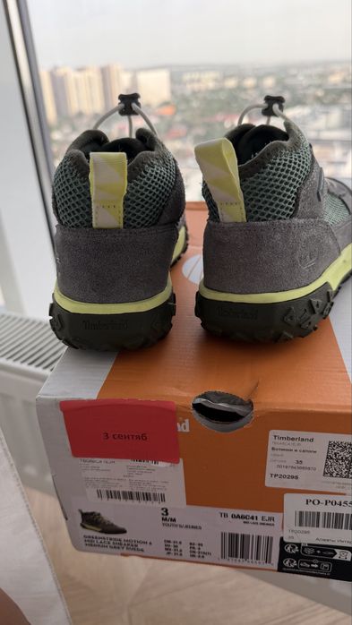 Продам Ботинки Timberland 35 размер