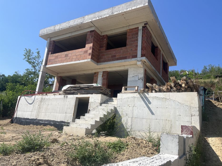 Самостоятелна къща, кв Изгрев гр Варна