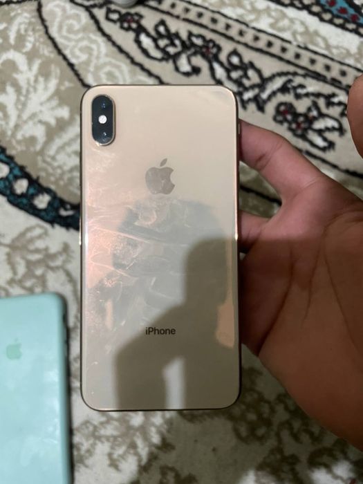 Iphone XS max telefoni