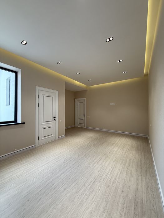 3 этажли Метрога якин хай-тек уй сотилади!