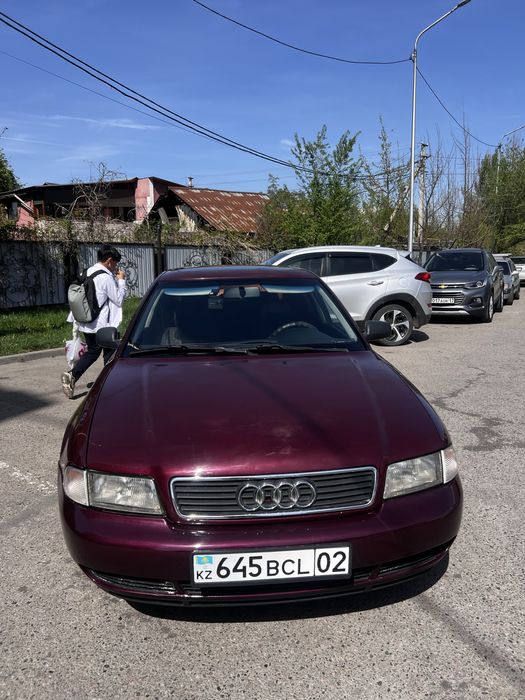 Audi a4 b5 1.8л 1995 года