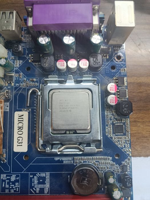 Продаю материнскую плату Micro-ATX MICRO G31 с процессором в комплекте