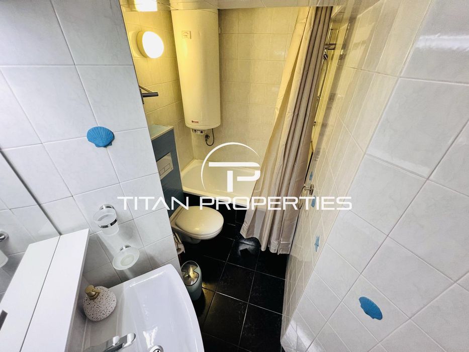 Дава се под наем Тристаен апартамент в Бургас, Център - 100 кв.м за 663 € - Снимка #6