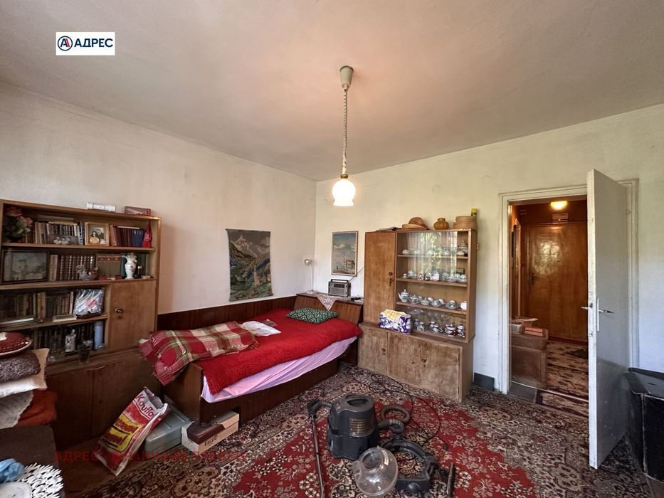 Продава се Тристаен апартамент в Плевен, Идеален център - 106 кв.м за 1699 €/кв.м - Снимка #6
