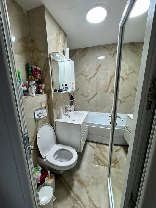 Vand apartament 2 camere