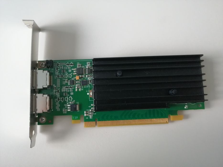 Quadro NVS 295 видеокарта