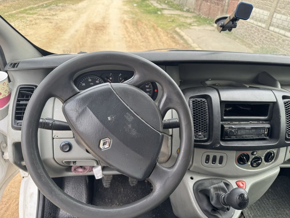 Vând Dubă Renault Trafic 1.9 Diesel