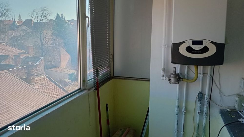 Vand apartament 2 camere Piata Mihai Viteazul