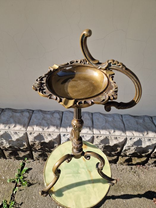 Уникален антикварен френски бронзов подов пепелник