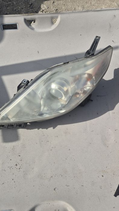 Оригинални Фарове за Мазда 5 2004- 2009г