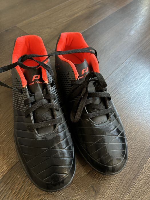 PRO TOUCH Детски обувки за футбол PT50 III TF.   39 номер