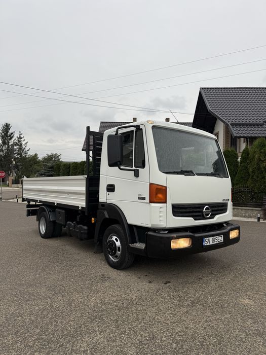 Nissan Atleon 35-15