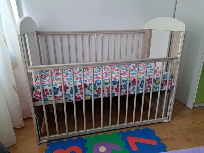 Pătuț bebe ca nou