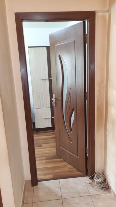 Persoana fizica vând apartament cu 3 camere in Mănăștur
