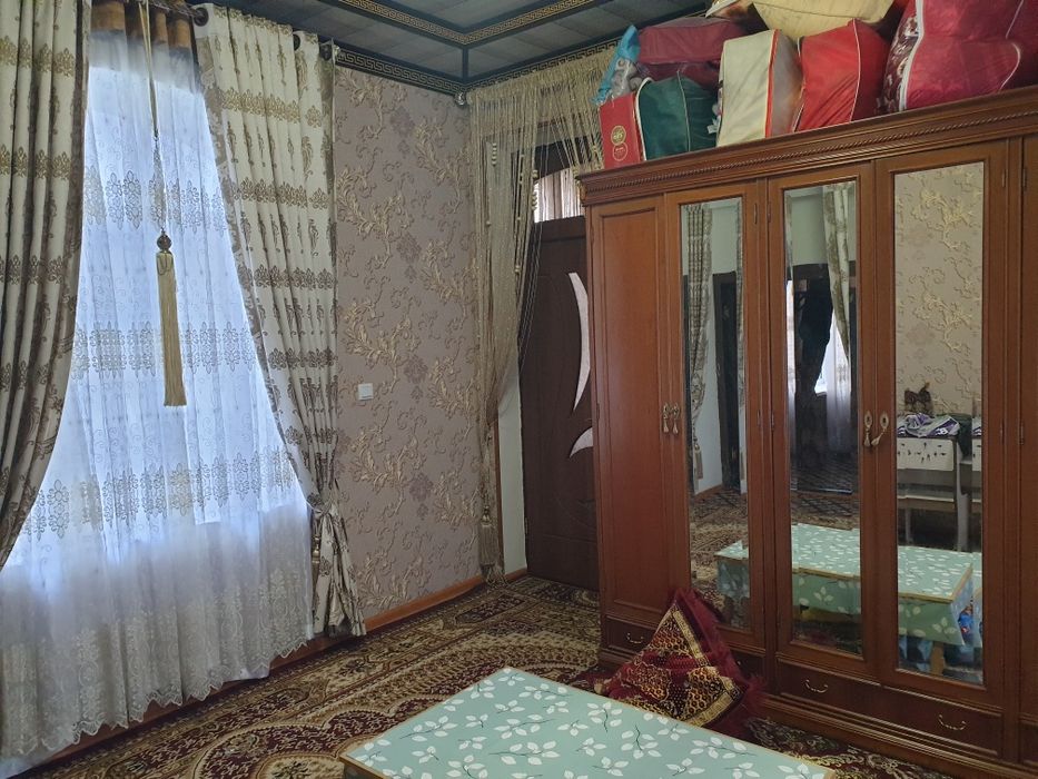 Шинамгина ховли сотилади