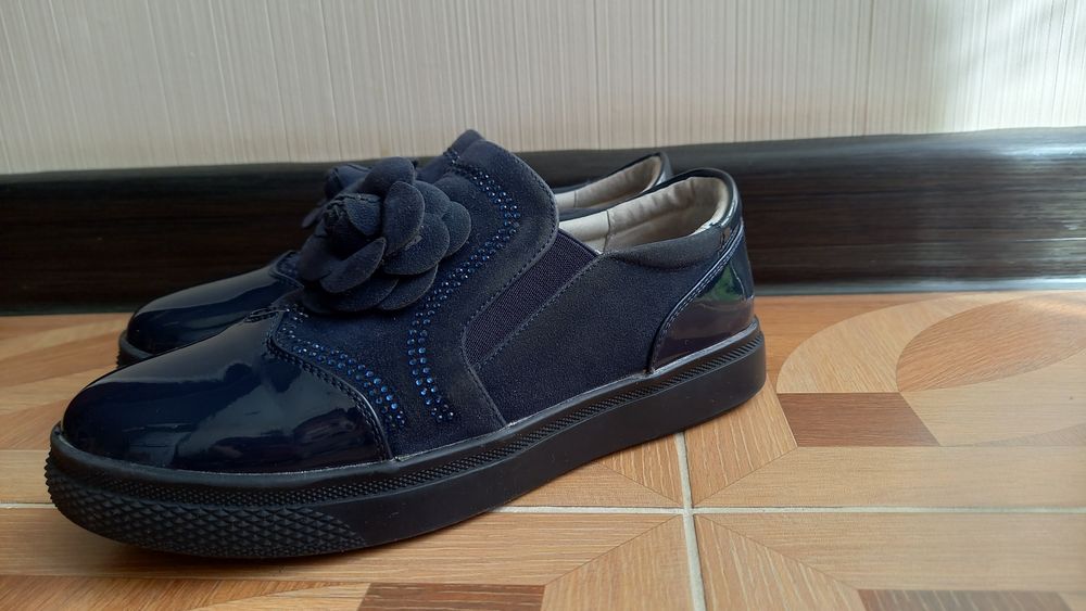 Туфли почти новые  рр37