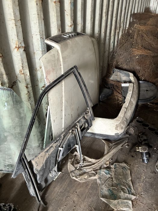 Запчасти от ауди 80 b4