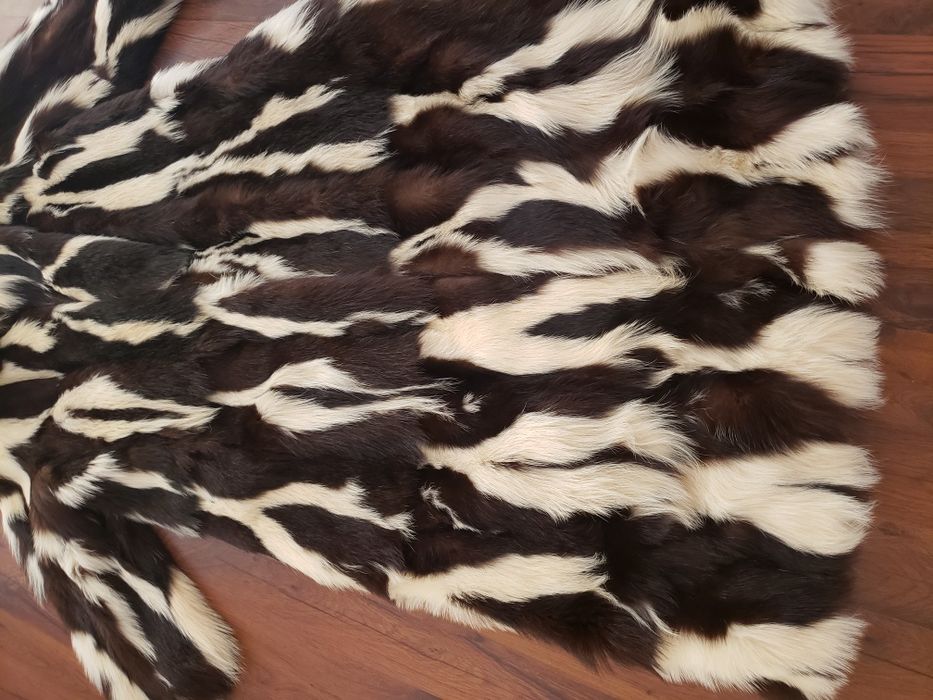 Haina blana naturala sconcs noua