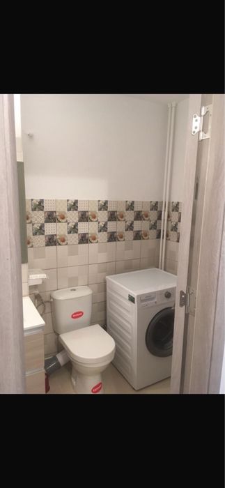 Ofer spre inchiriere garsoniera zona centrala