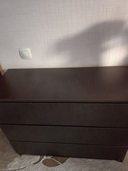 Комод для вещей узкий