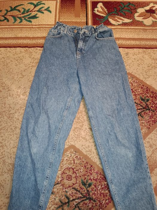 джинсы "бананы" синего цвета