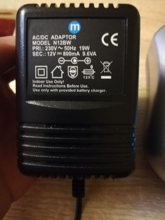 Incarcator baterii / acumulatori toate tipurile NOU transport GRATUIT