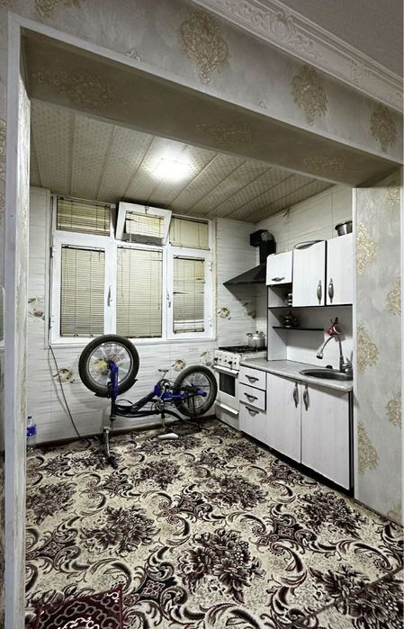 Gʻafur Gʻulom metrosi yaqinida sherglikka yoki oilaga kvartira bor