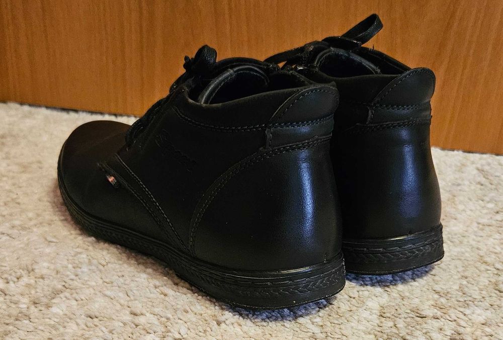 Ботинки демисезонные мужские.