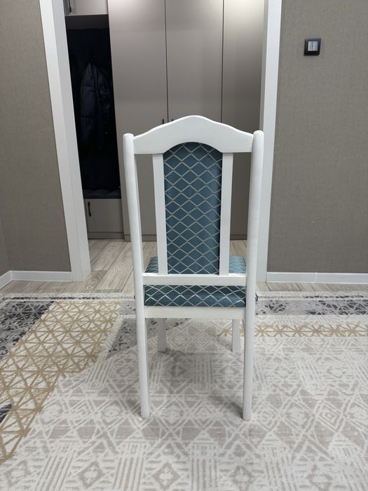 Стул в количестве 8 ми штук!