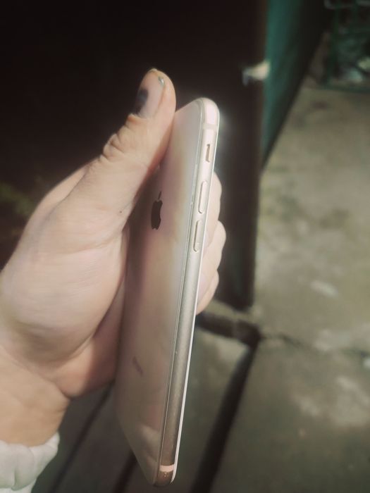 IPhone 8 gold srochna