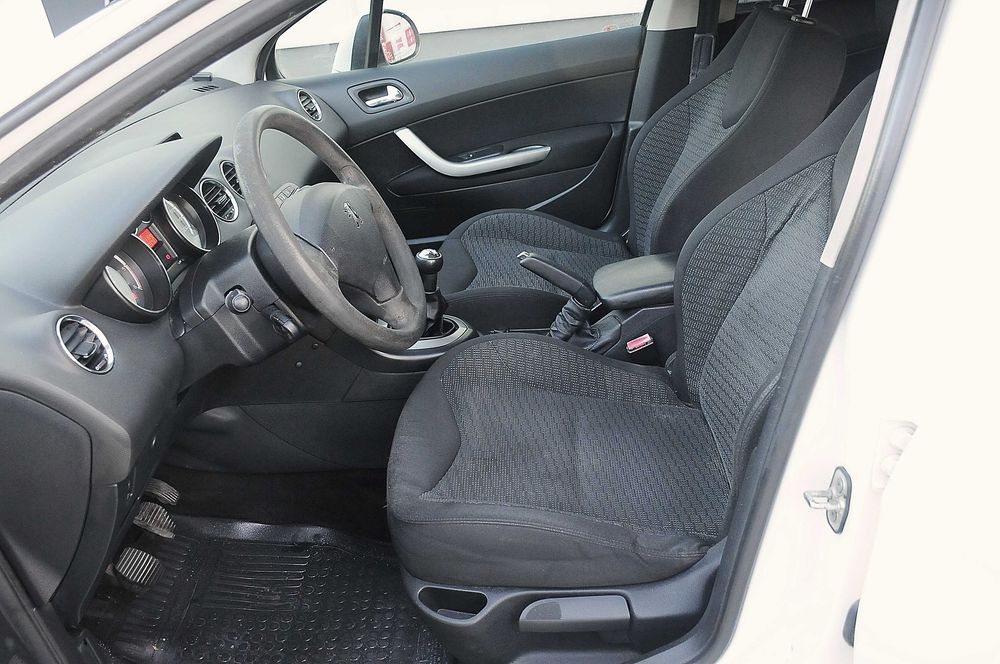 PEUGEOT 308 2010 — imagine 5