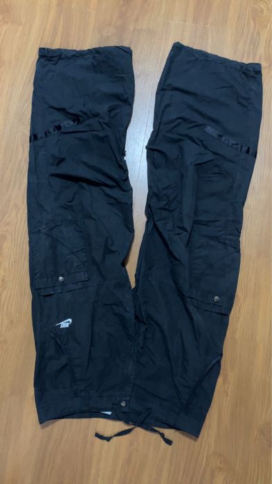 Pantaloni cargo si blugi barbati Nike si alte firme