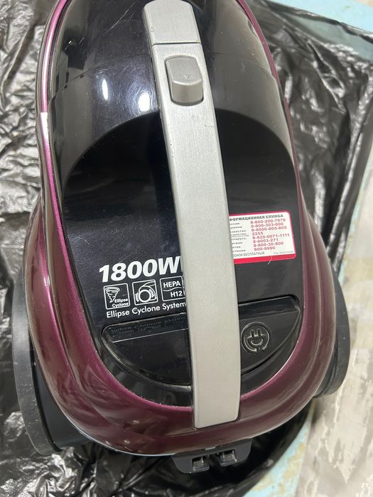 Продам мощный пылесос lg