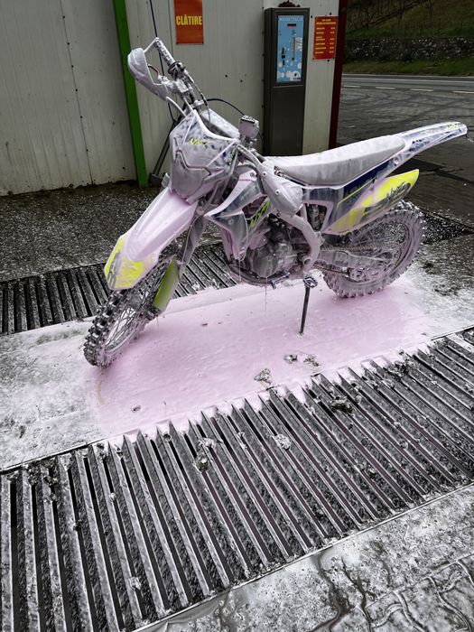 Vand motocros barton 250 cc nxt
