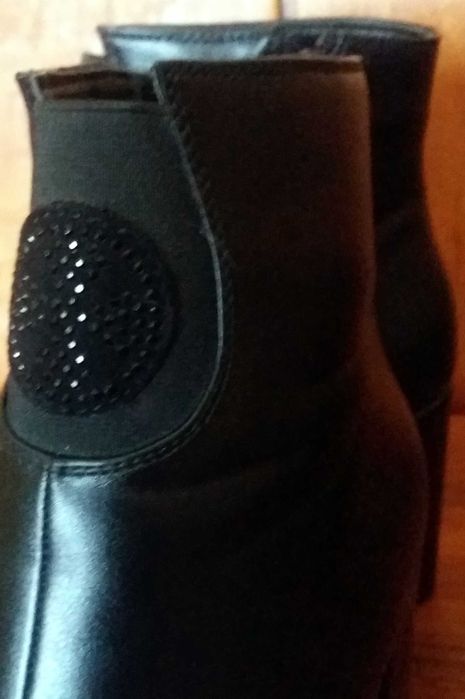 Чудесни боти - ИзГоДна ЦЕНА